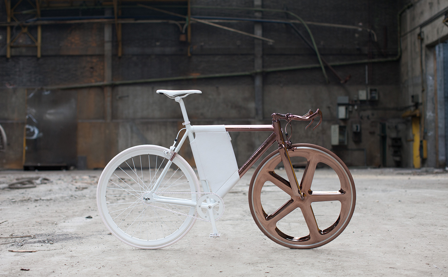 dl121 1107dlab002. Bicicleta Peugeot DL121