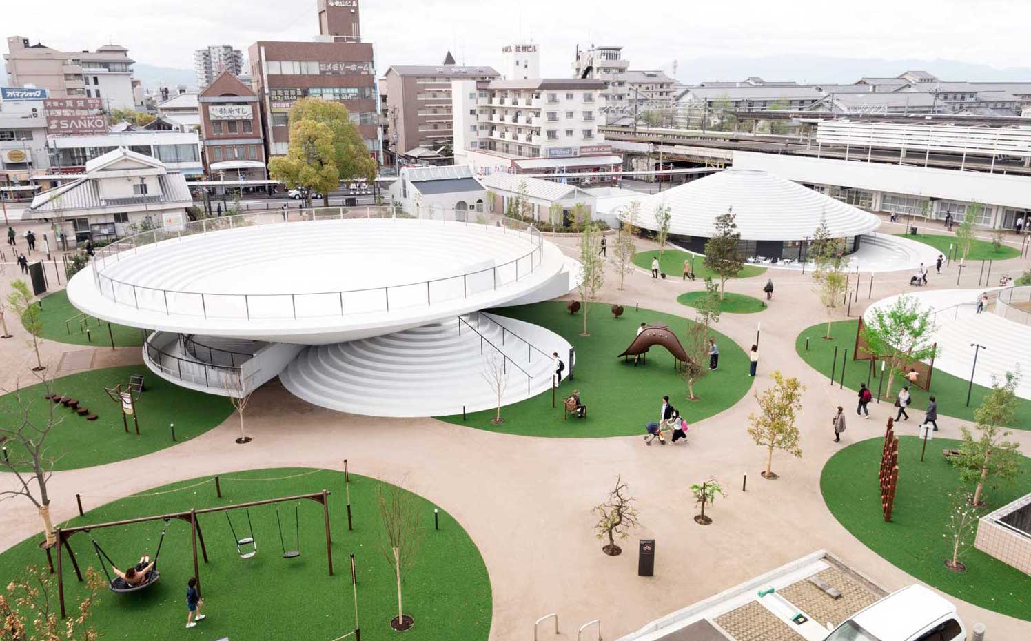 9 parques infantiles llenos de magia, arte y arquitectura-Children's Spaces