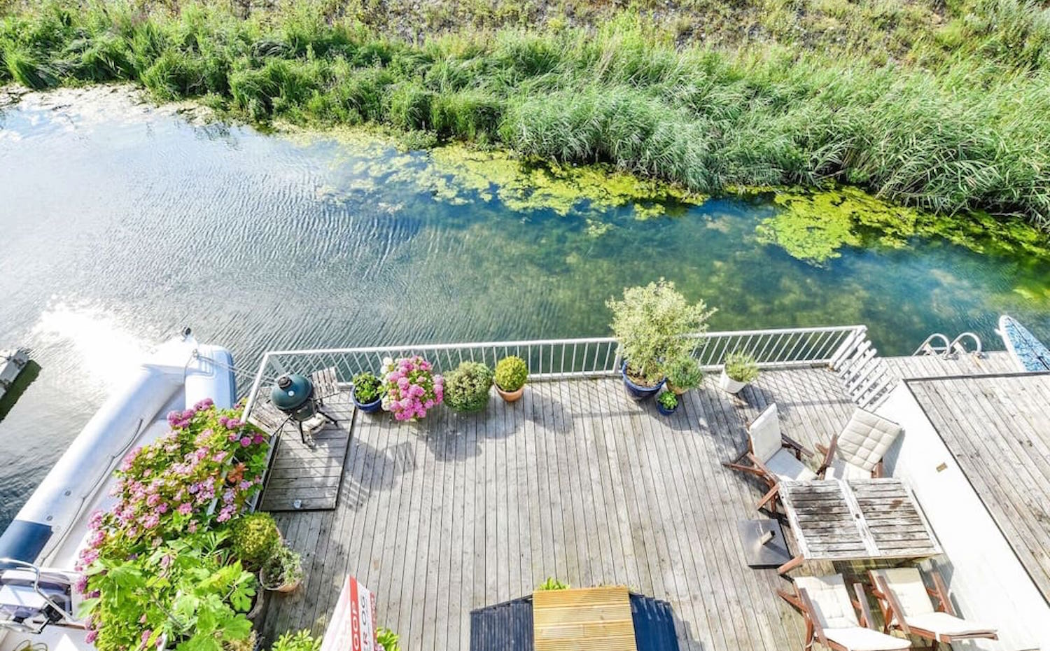 a55c7140-4880-41d8-8467-0ef9f6324587. [06] Una experiencia vía Airbnb