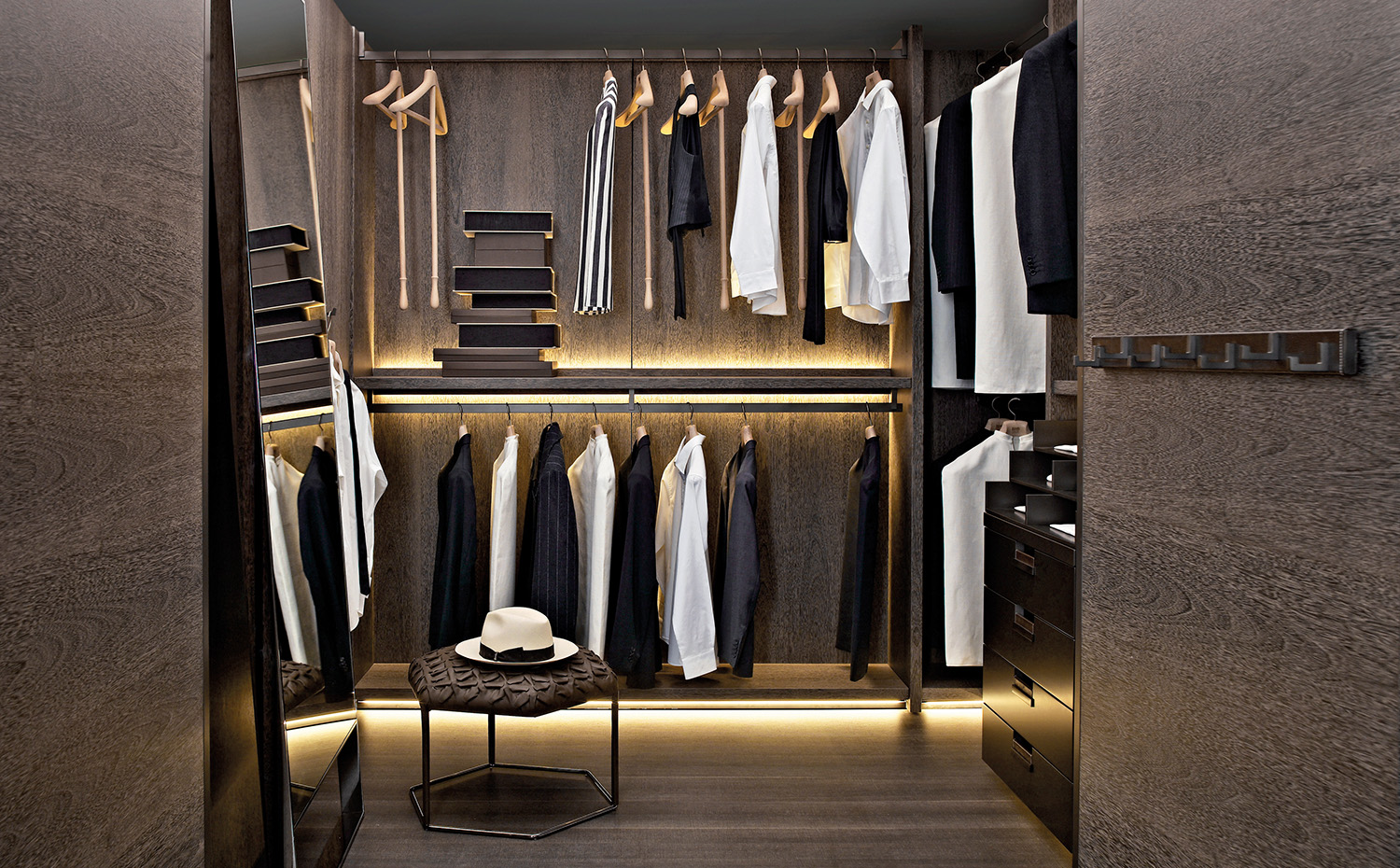 Vestidor colección Backstage, de Antonio Citterio para B&B Italia