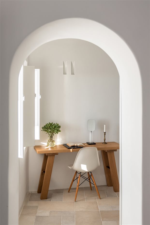 Porto Fira Suites