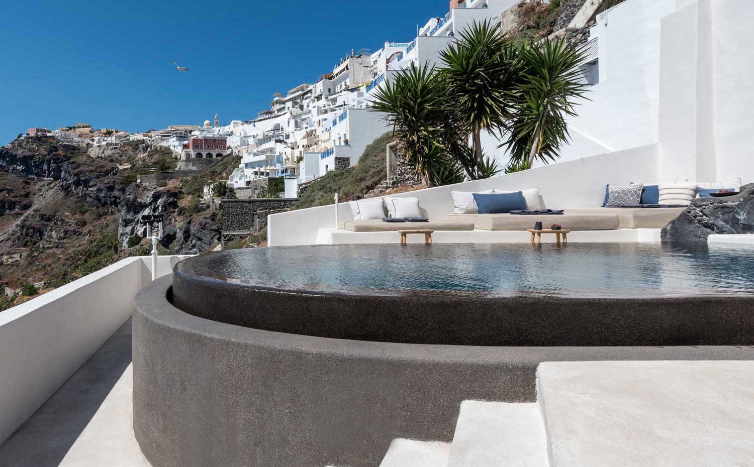 Porto Fira Suites
