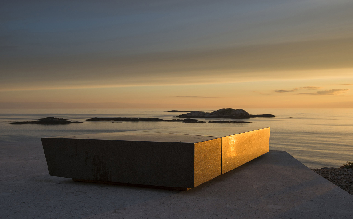 Area de descanso de Kleivodden en la ruta de Andøya, diseñada por Inge Dahlman/Landskapsfabrikken