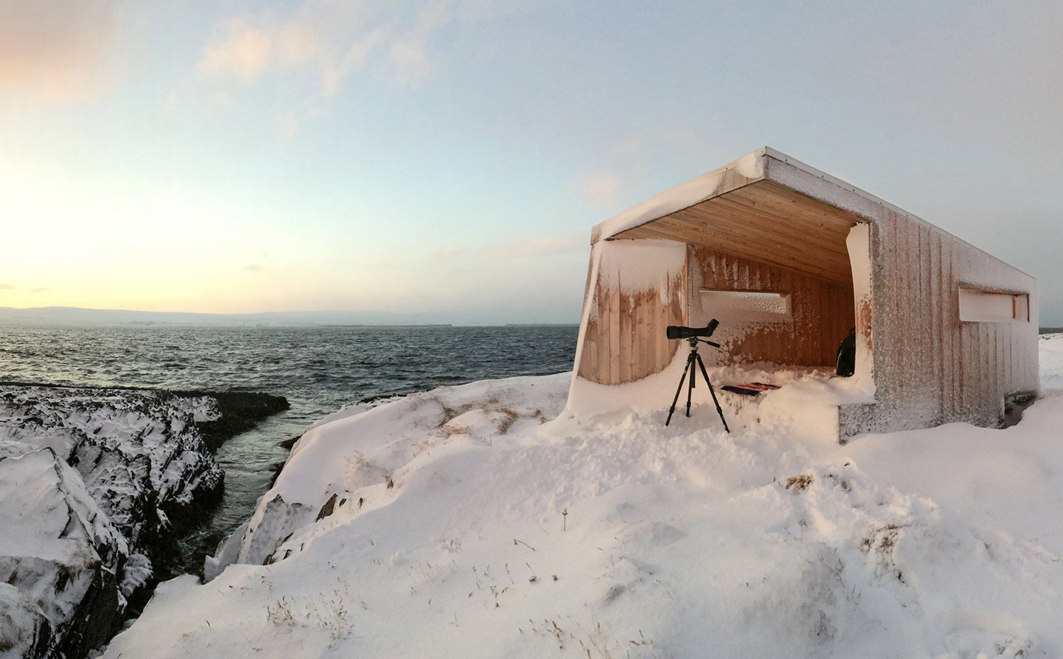 Observatorio de pájaros de Vardø, en la ruta de Varanger, creado por biotope