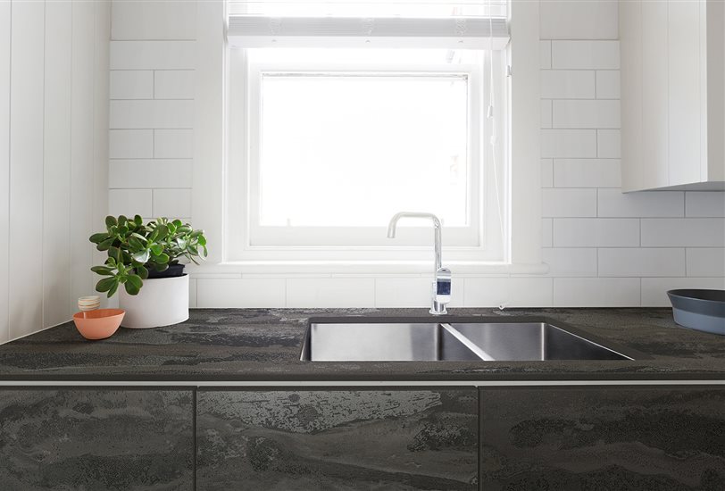 Dekton Radium countertop adn fronts