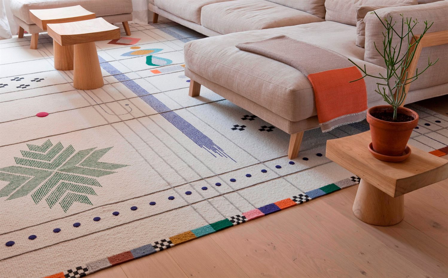 & Doshi Levien. [04] & Doshi Levien (2014)