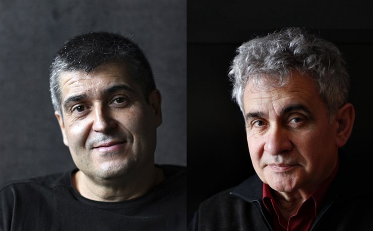 Izq., arquitecto Rafael Aranda, del estudio RCR, junto al escritor Bernardo Atxaga