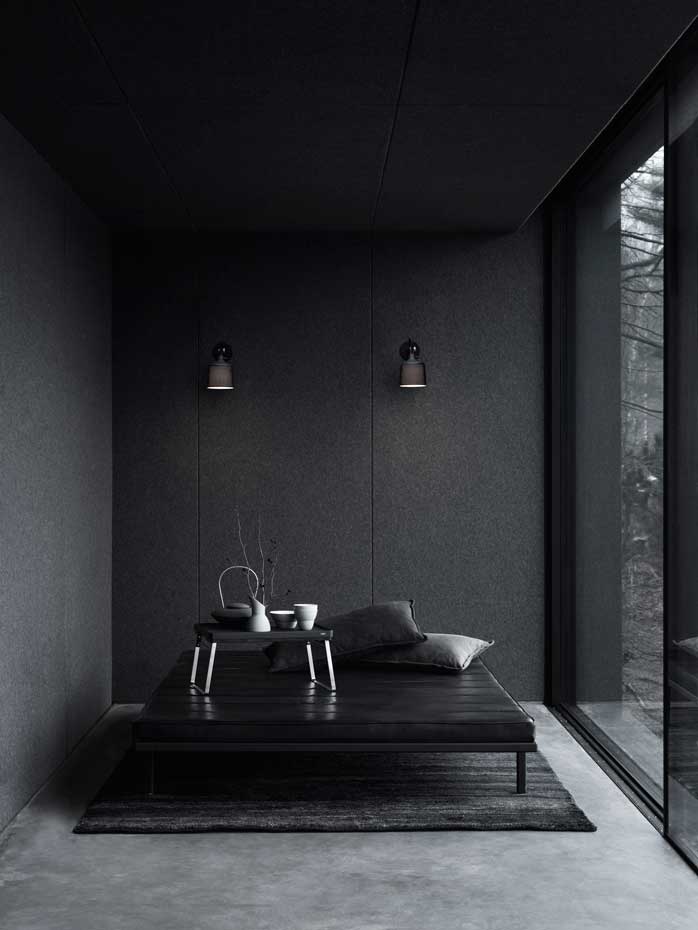 Vestir una casa un piso de negro