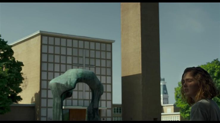 La arquitectura tiene un evidente protagonismo.
