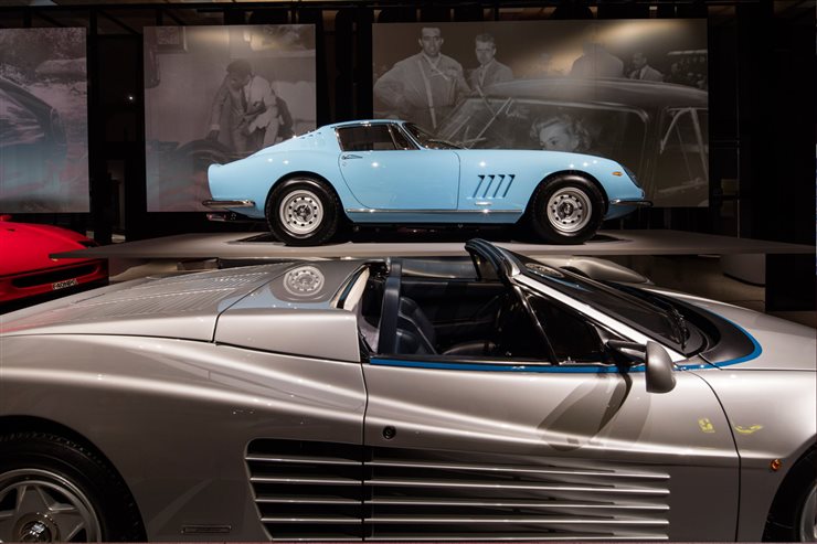Uno de los modelos más bonitos de la marca, el 275 GTB4
