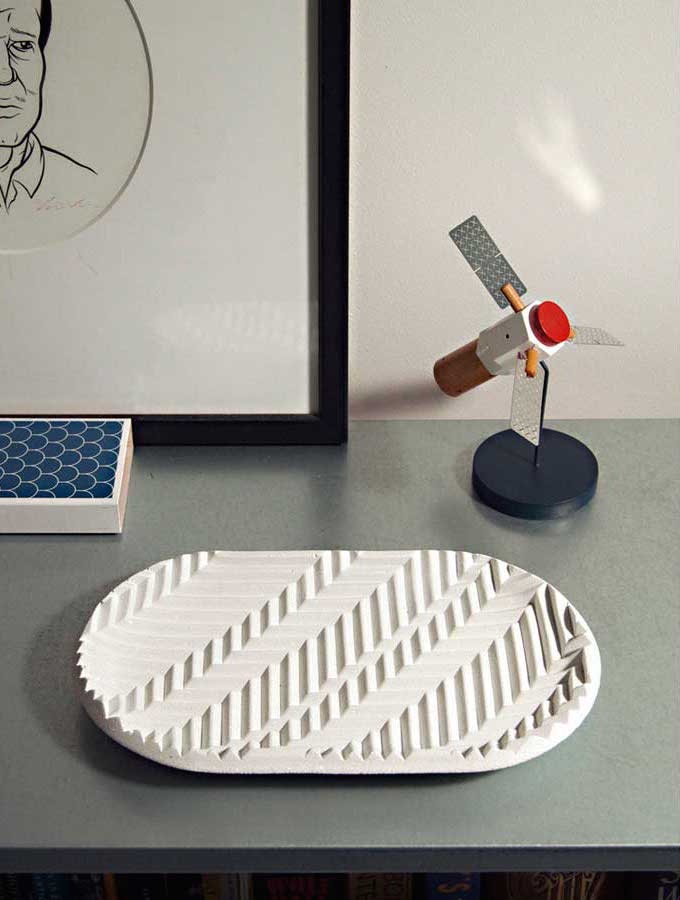 4. Herringbone Objects, de Phil Cuttance