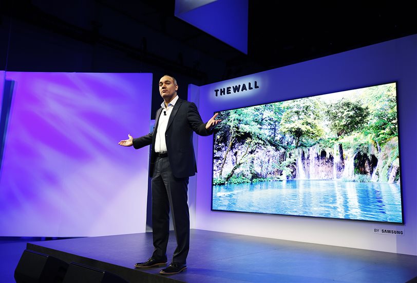 The-Wall-Modular-MicroLED-146-inch-TV-1