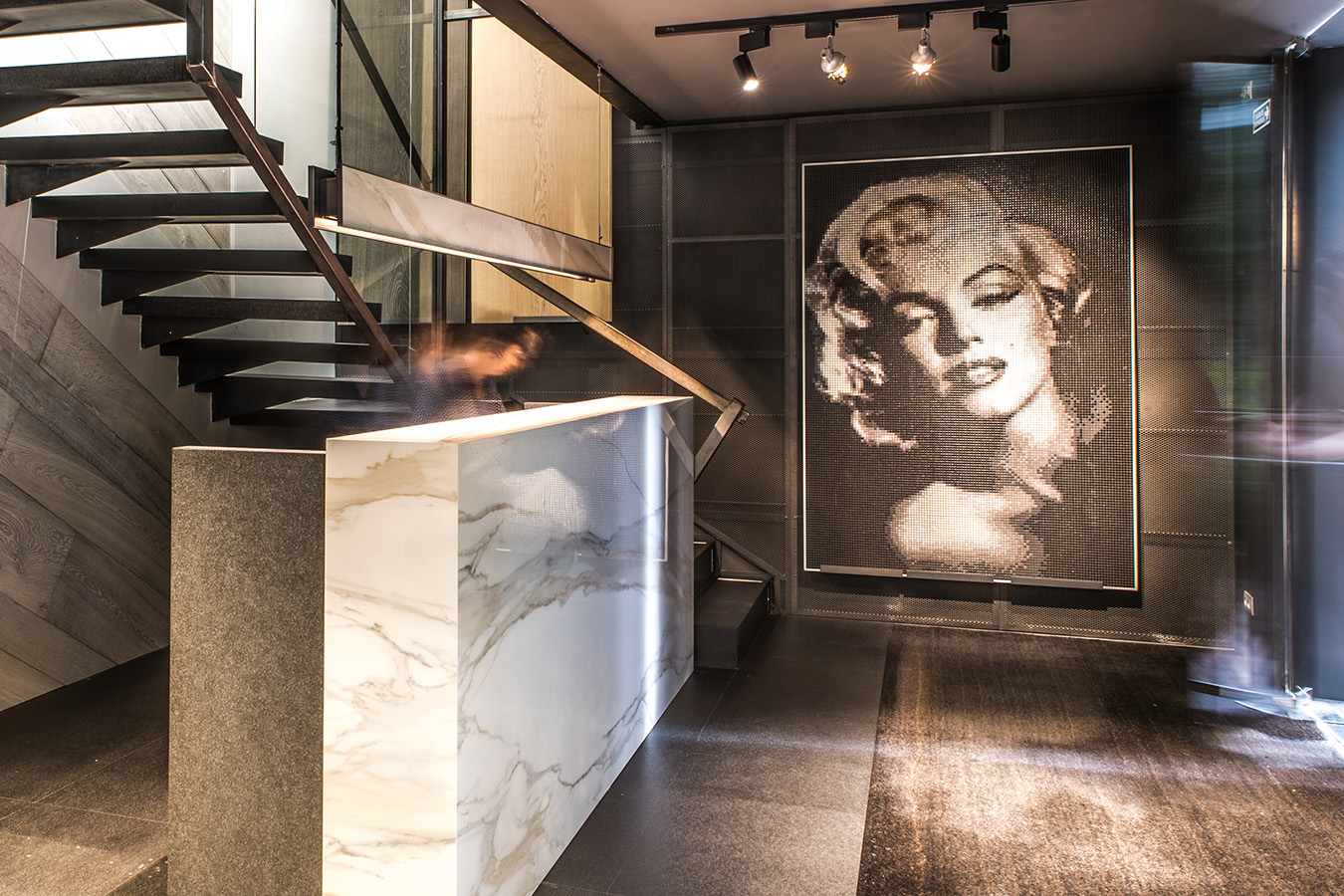 MOSAICO SHOWROOM AZUL ACOCSA. 
