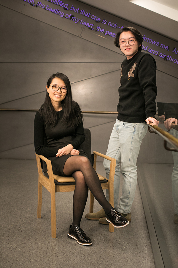 Lorraine Cheb y Po Yuan Wang con su silla Plus One.
