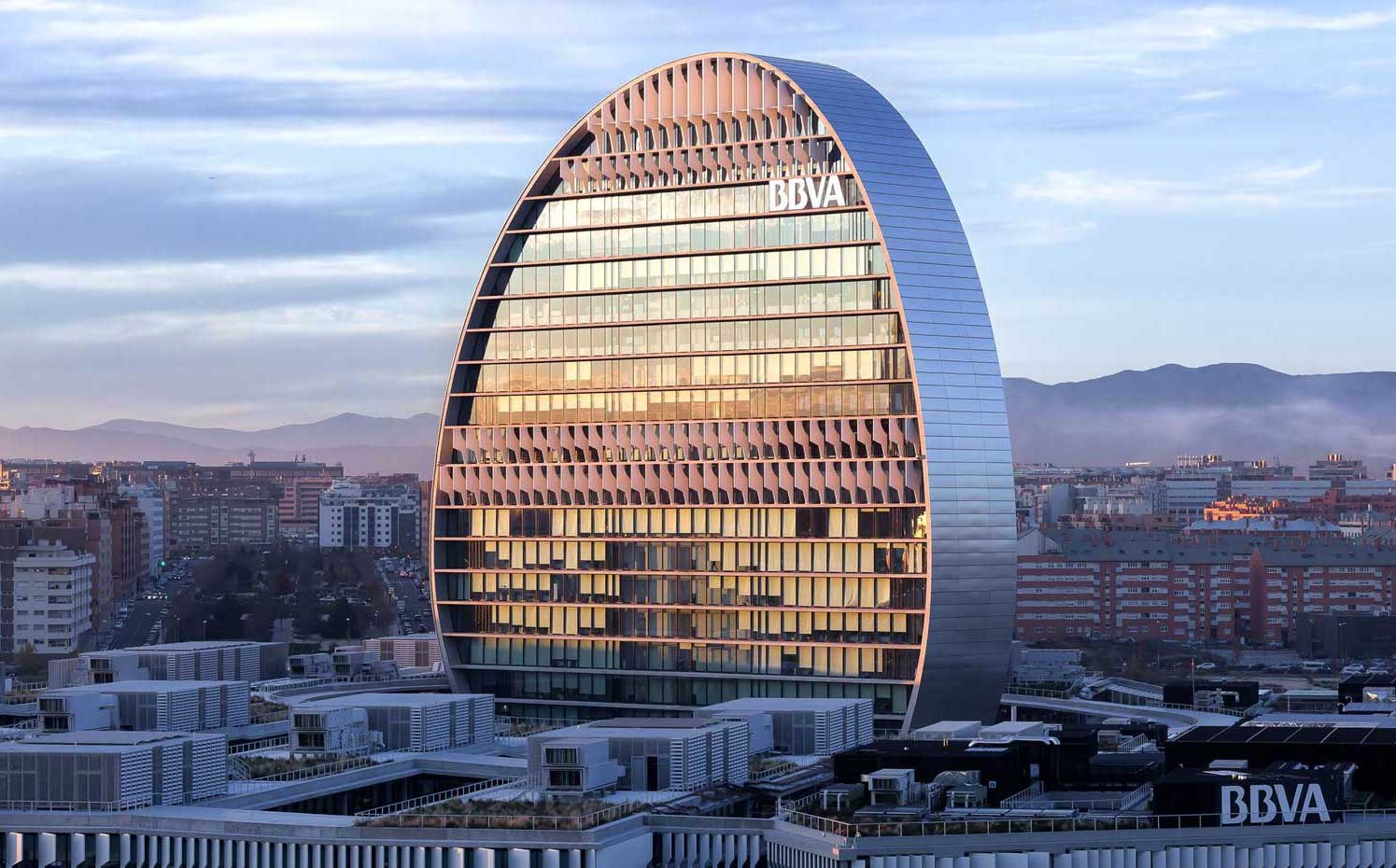 Herzog & De Meuron, Torre BBVA (2005) Premio Pritzker