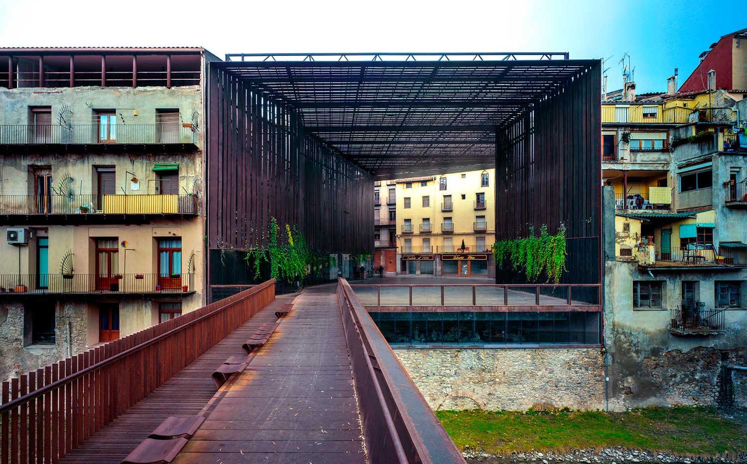 RCR, Espacio público la Lira (2004) Premio Pritzker