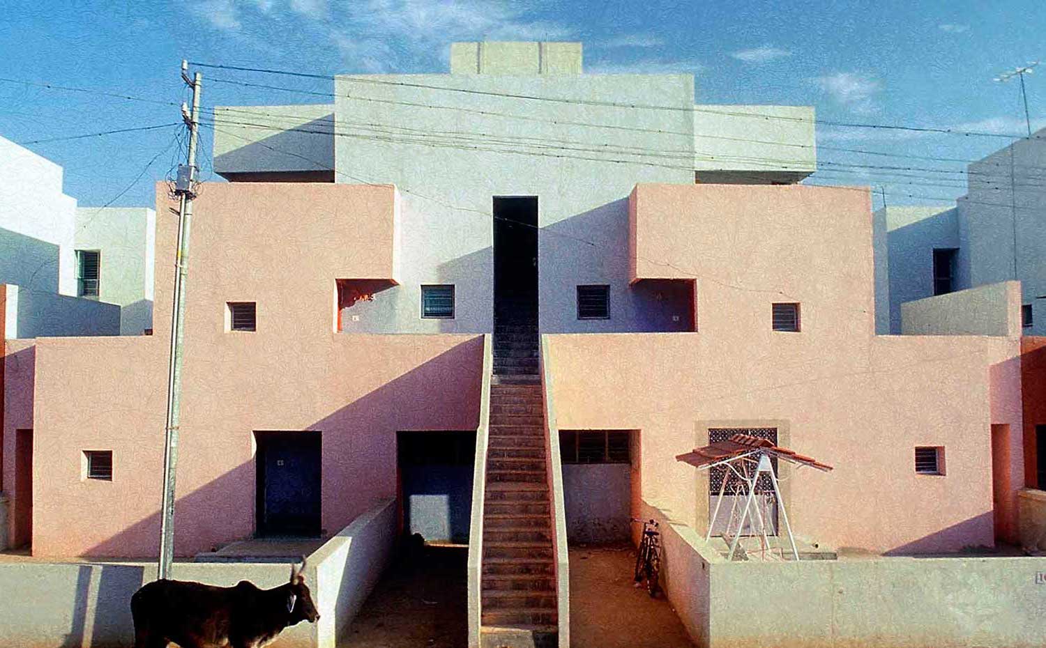 Life insurance corporation housing, en Ahmedabad Balkrishna Doshi