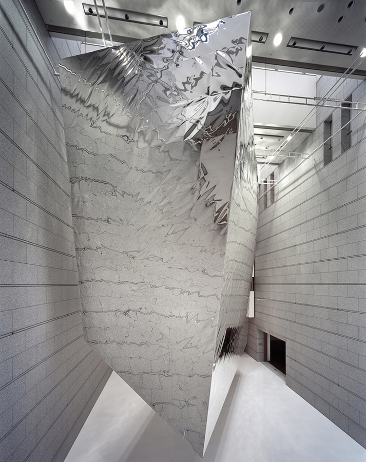 Instalación 'Balloon' en el Museo de Arte Contemporáneo de Tokio, de Junya Ishigami.