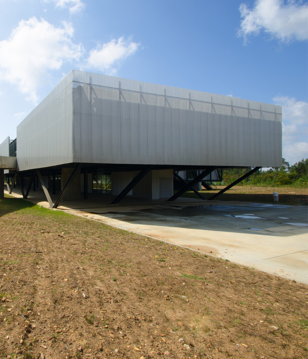 Ganadora Descubrir, Centro de Negocios del Área de Acogida Empresarial, Oliveira de Azeméis (Portugal), por Telmo Castro y Pedro Mendes.
