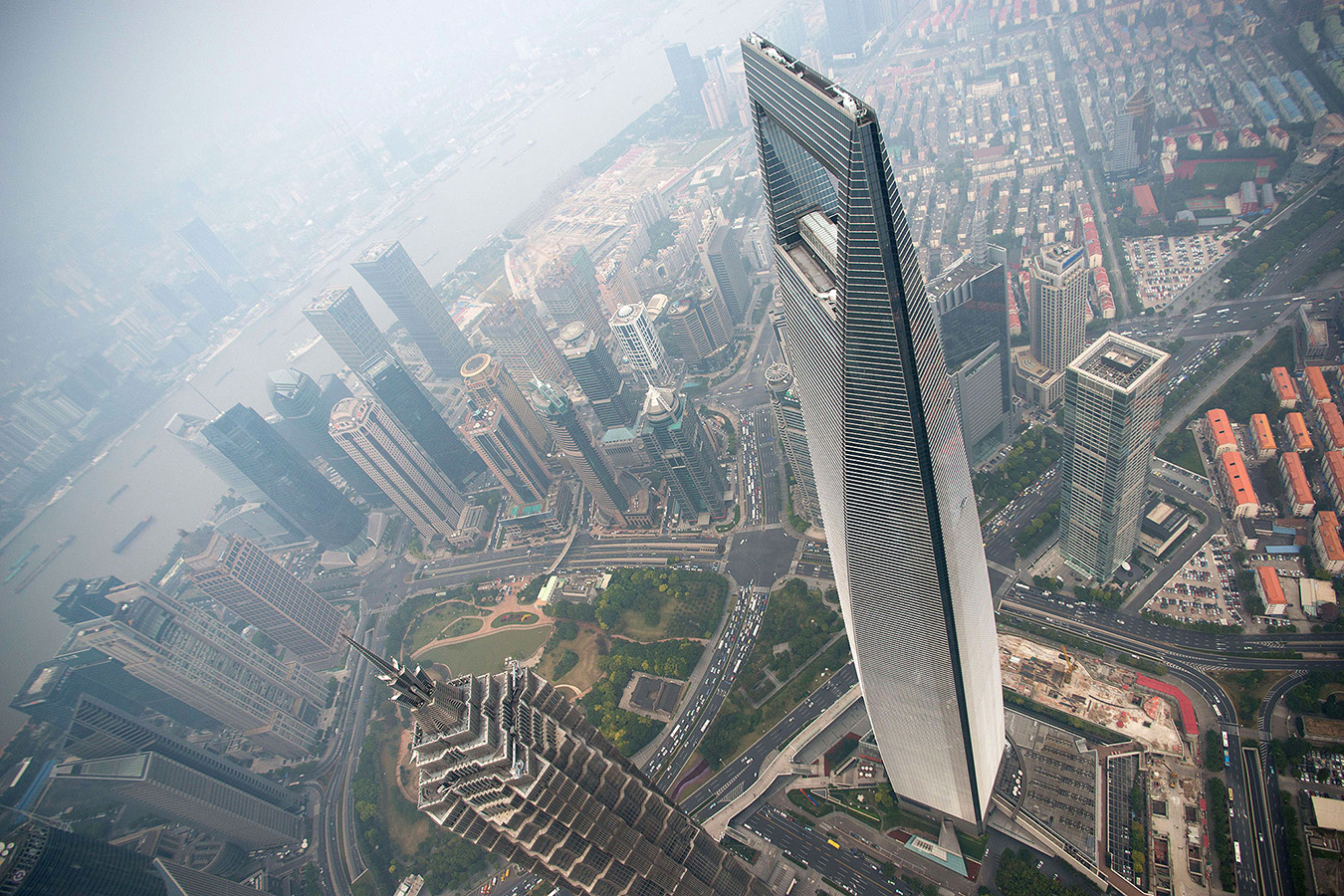 Shanghai World Financial Center, Kohn Pedersen Fox & Associates (492m)