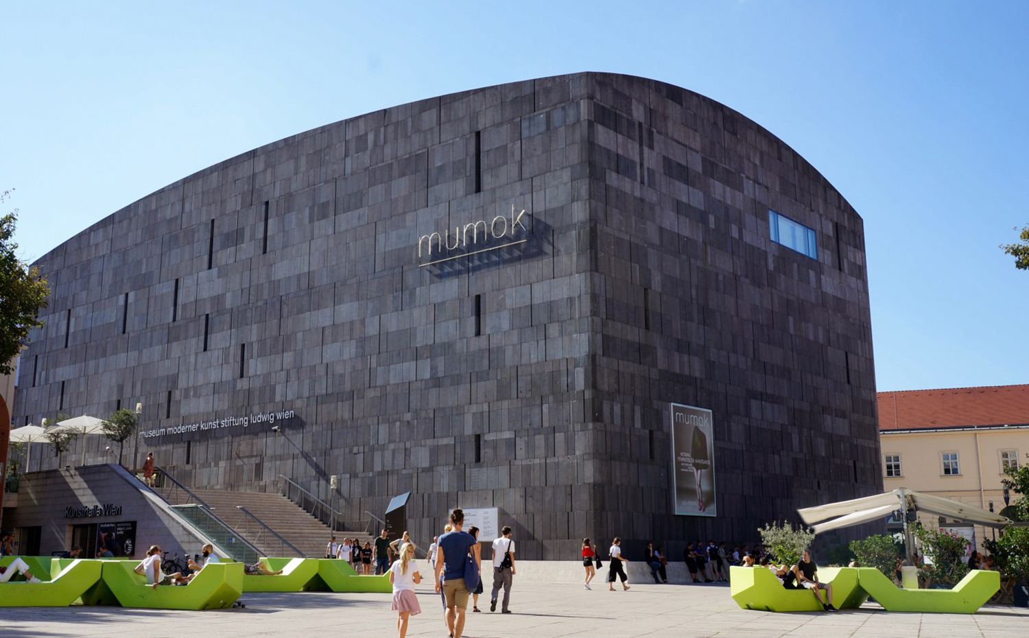 museo MUMOK, en Viena (Austria), de Ortner & Ortner.