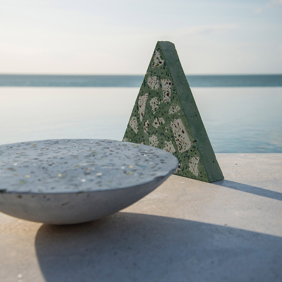 bottle-up-trending-terrazzo-super-local-dutch-design-week dezeen 2364 col 11. Piezas de terrazo a base de cristal reciclado, de Bottle-Up