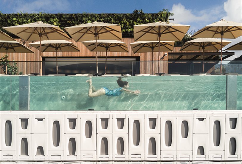 La visión desde la piscina es una de las grandes experiencias que ofrece el Hotel Emiliano