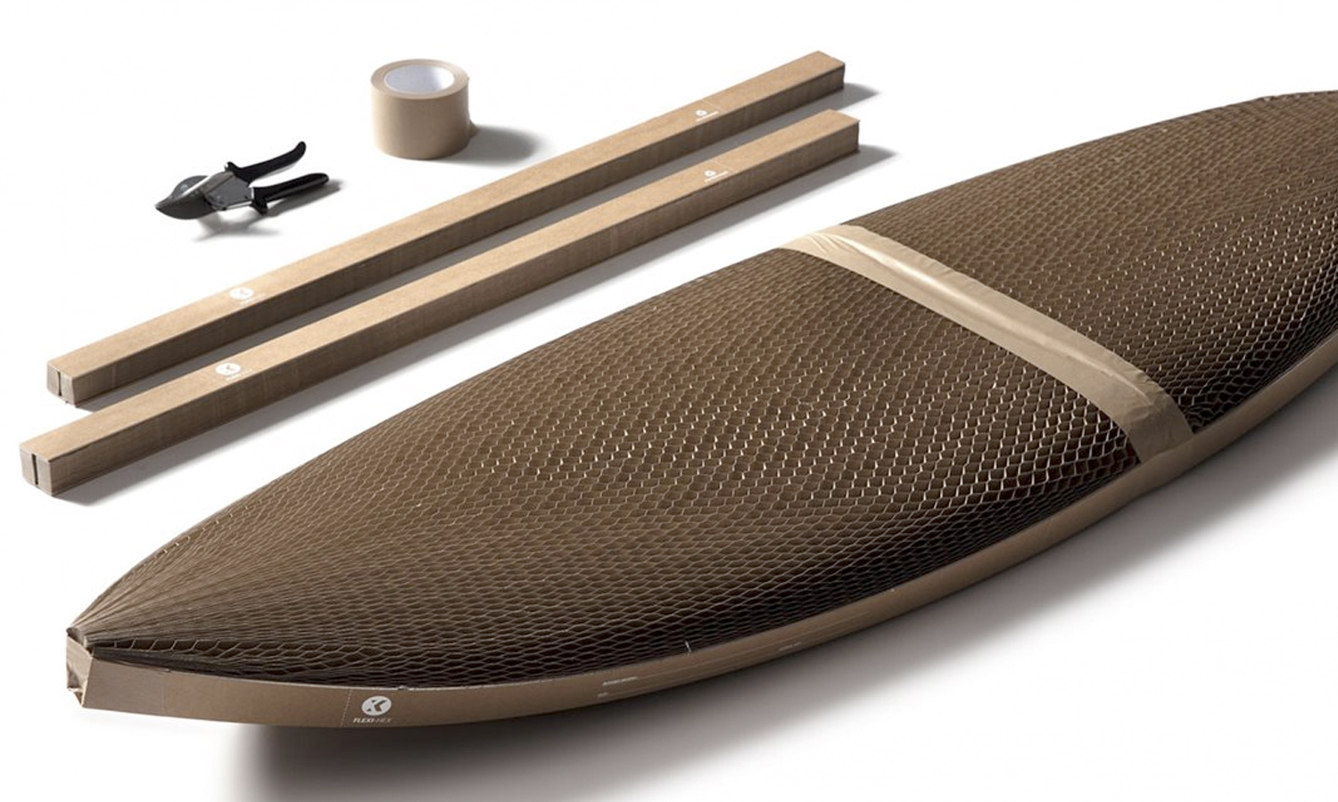 Flexi-Hex, un envoltorio de cartón 100% reciclable y biodegradable que se presenta en formato súper compacto.