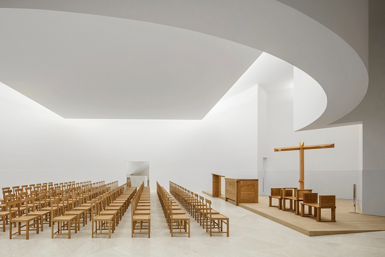 Álvaro Siza y Andreu Alfaro Iglesia de Saint-Jacques de La Lande
