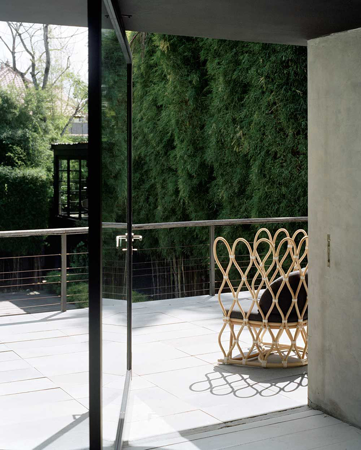 Silla de ratán Petal, de Alvin Tjitrovirjo para Yamakawa.
