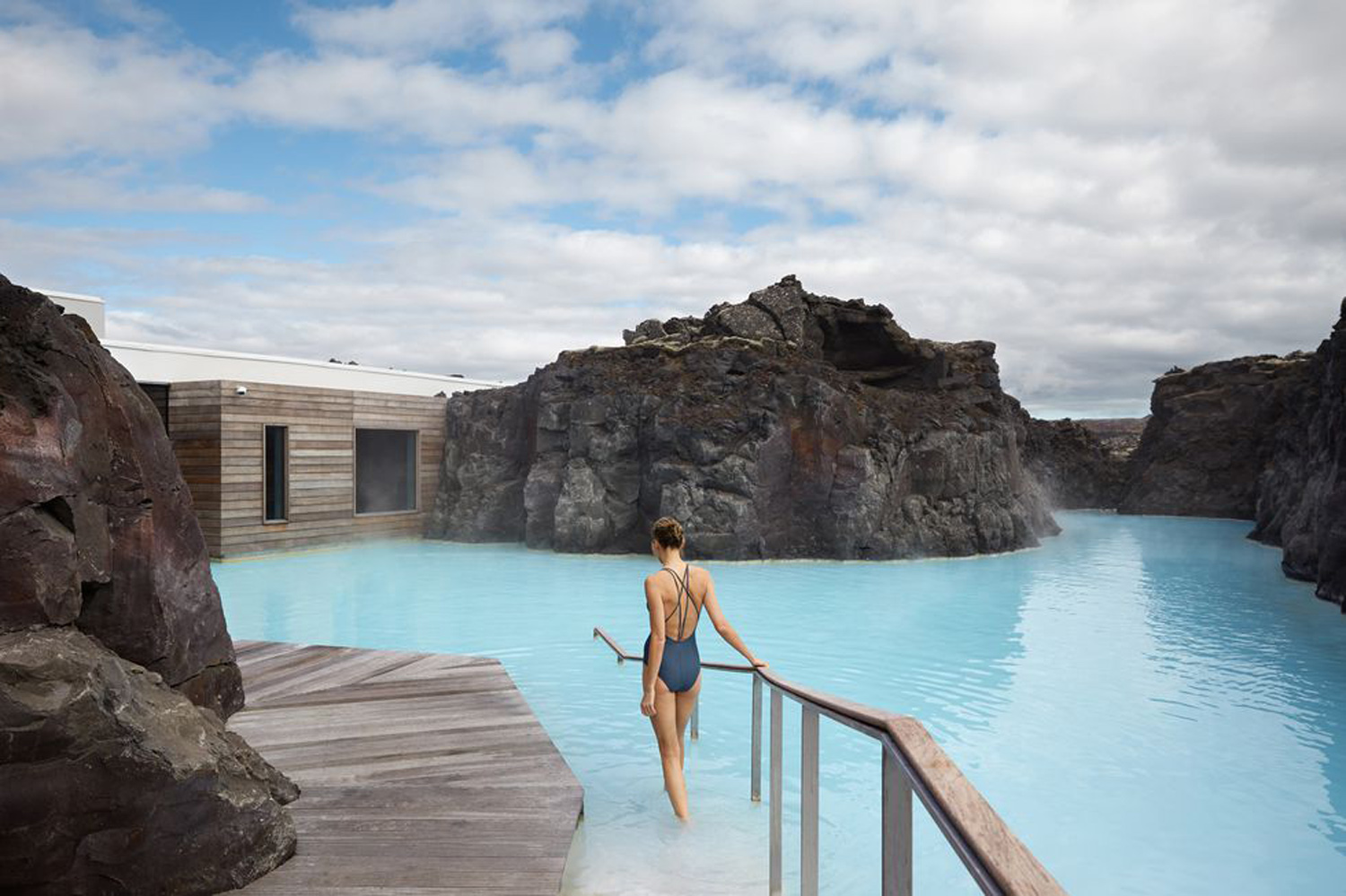 1-retreat-at-blue-lagoon-lagoon-intro-1528664736