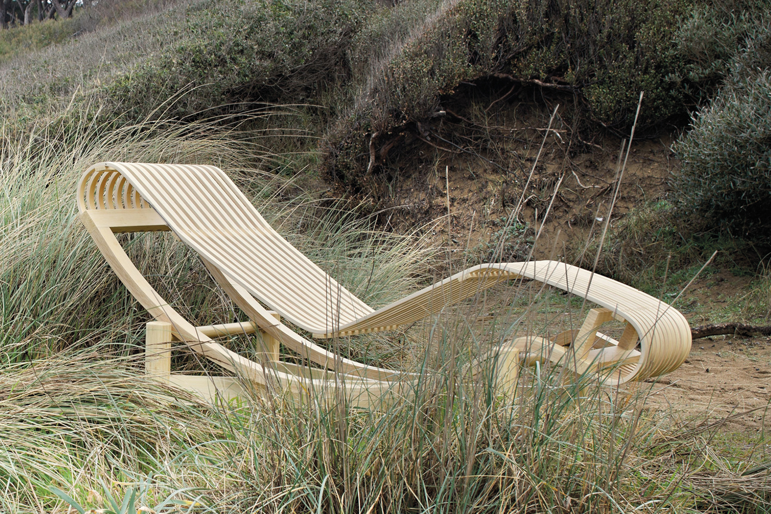 Chaise longue Tokyo de Perriand para Cassina.
