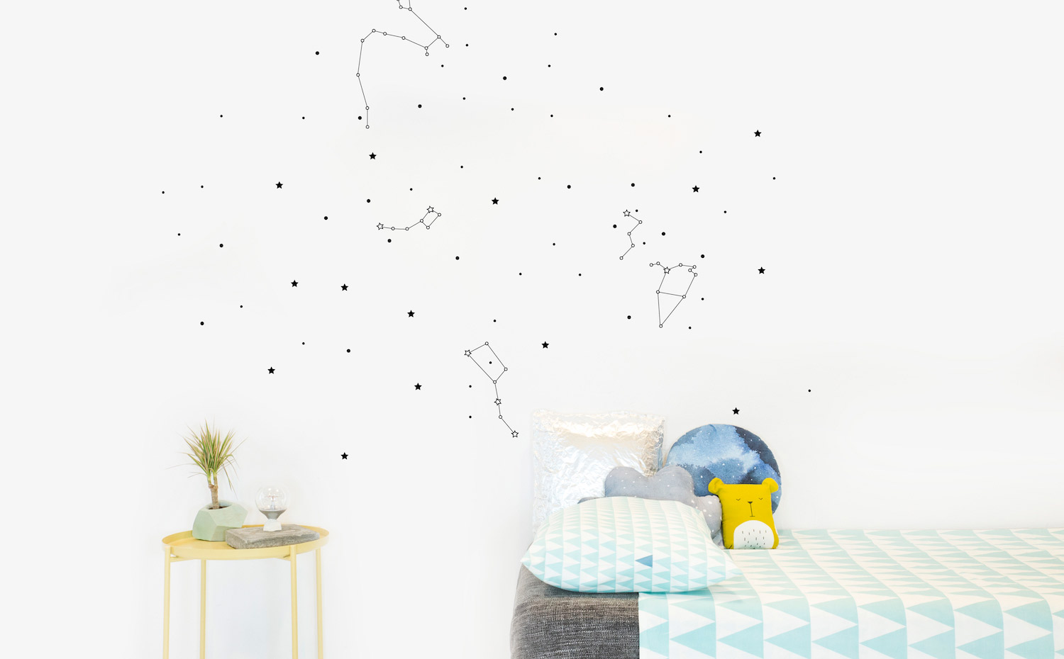 habitaciones infantiles en verano. El cielo en la habitación