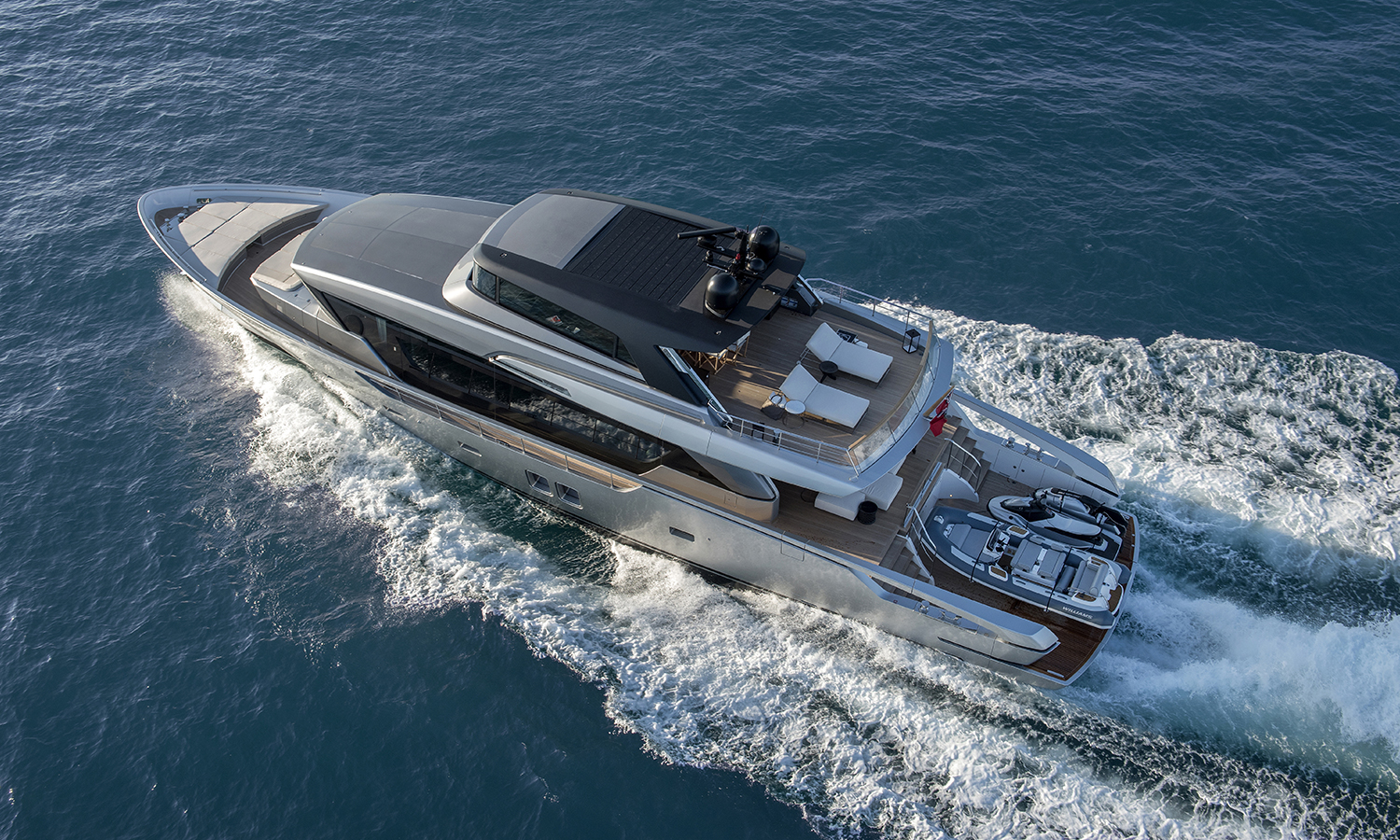 Yate SX76 de Sanlorenzo.
