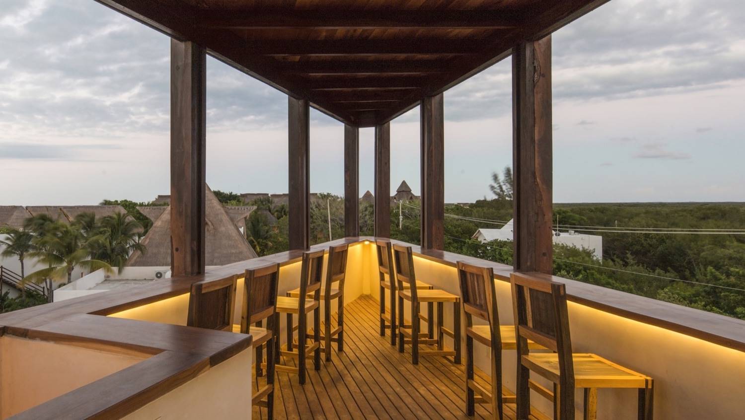 Hotel Punta Caliza