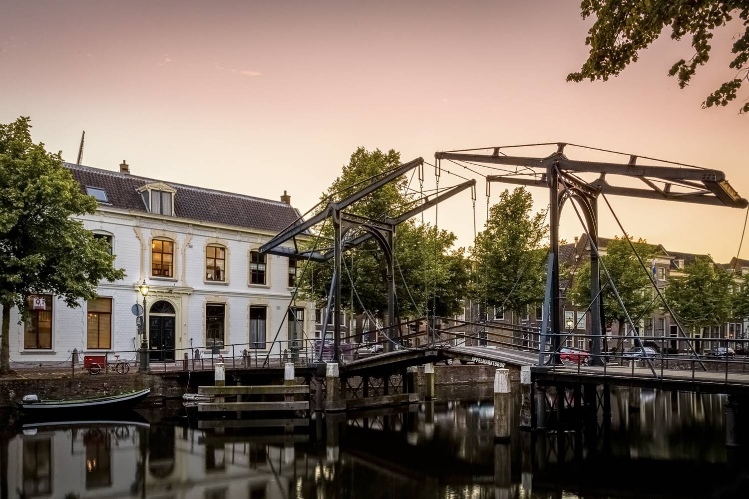 SCHIEDAM. [ ] Schiedam