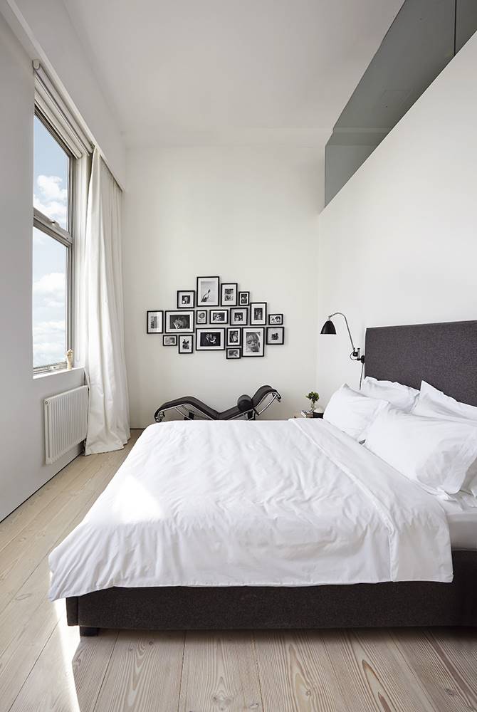 En casa de Dinesen. 