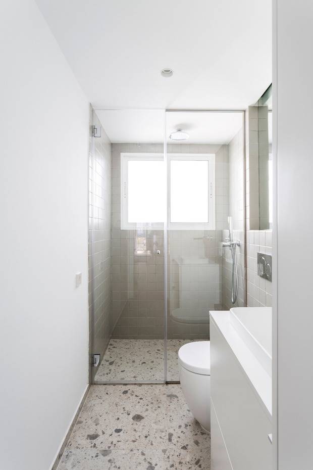 Casa Valencia Cabanyal Baño interior. 