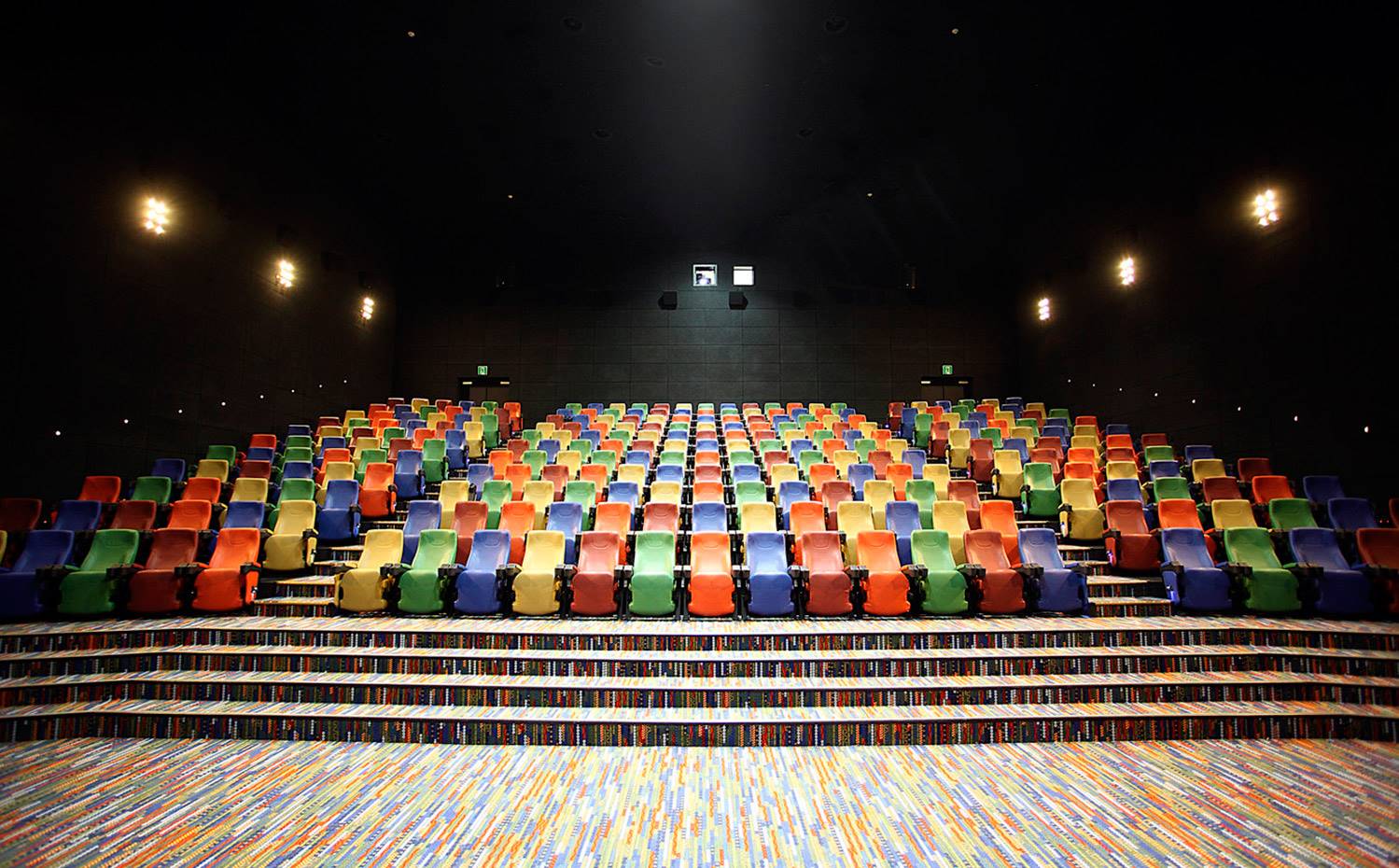 Honeybee Lounge (Ilsan, Seúl) Mejores cines