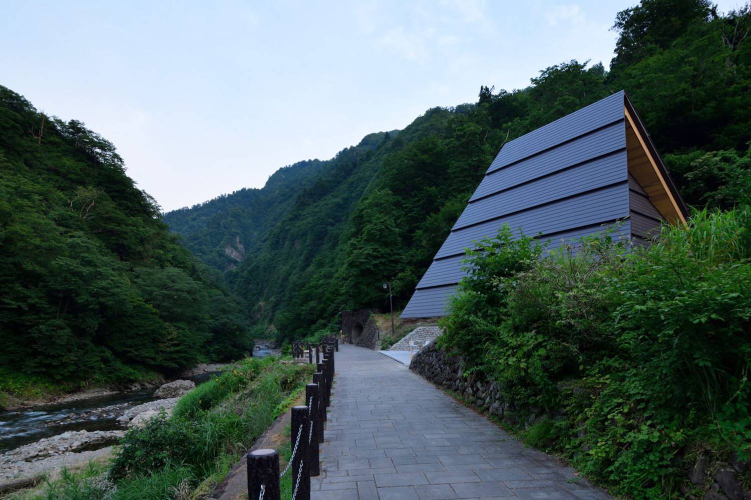 Inicio del recorrido en The Tunnel of Light, por MAD Architects.