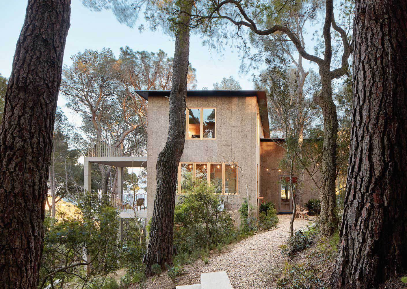 Dos casas de corcho, por López Rivera Arquitectos