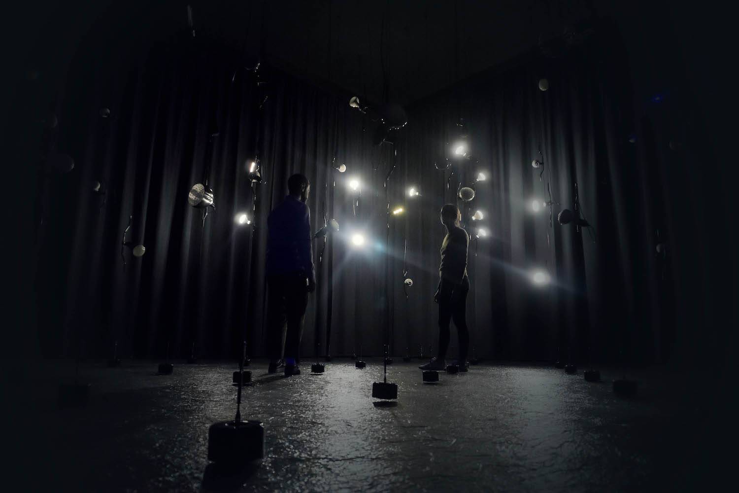 Instalación 'traparentesi' de Patricia Urquiola para la Triennale