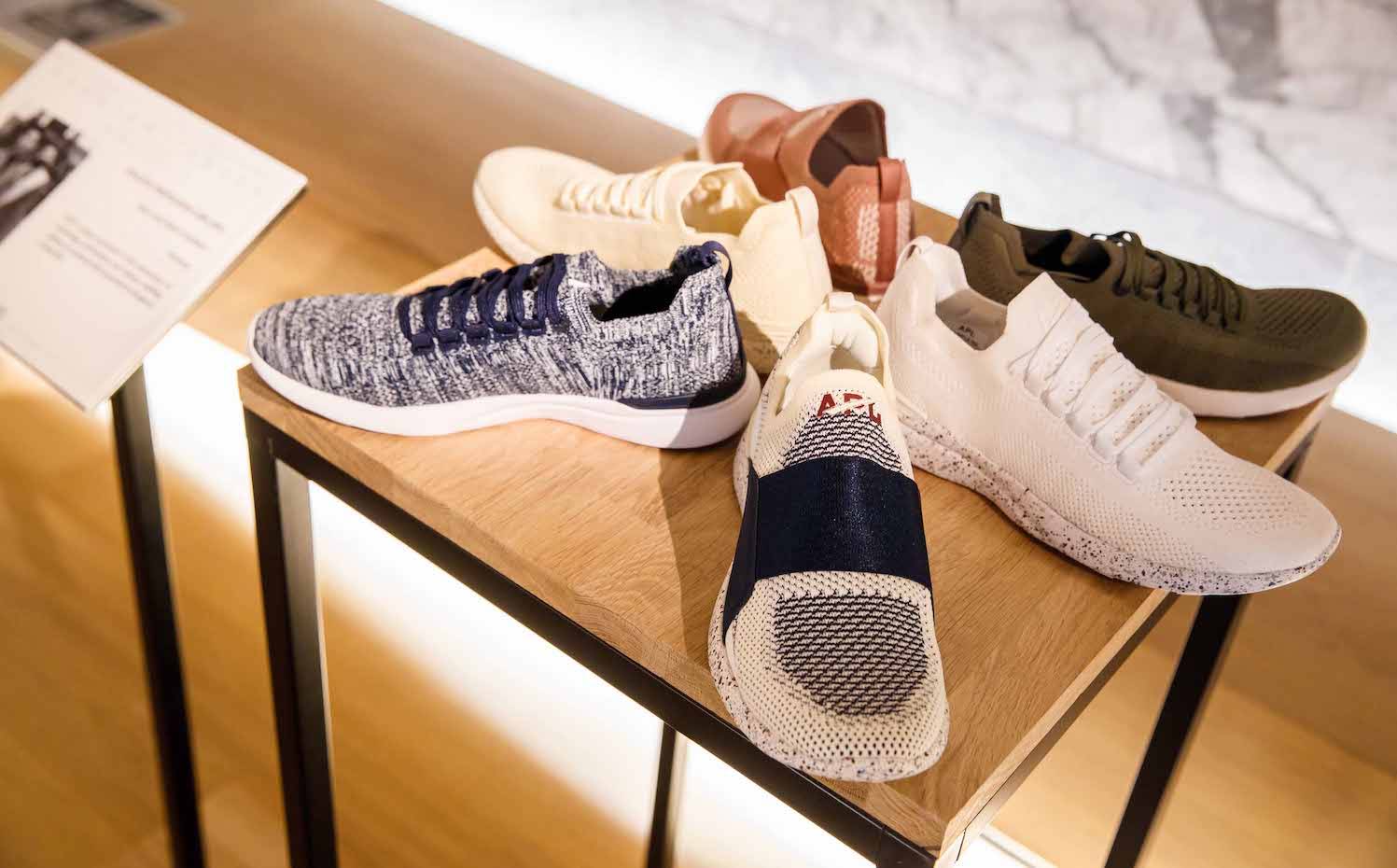 Zapatillas de Ecoalf.
