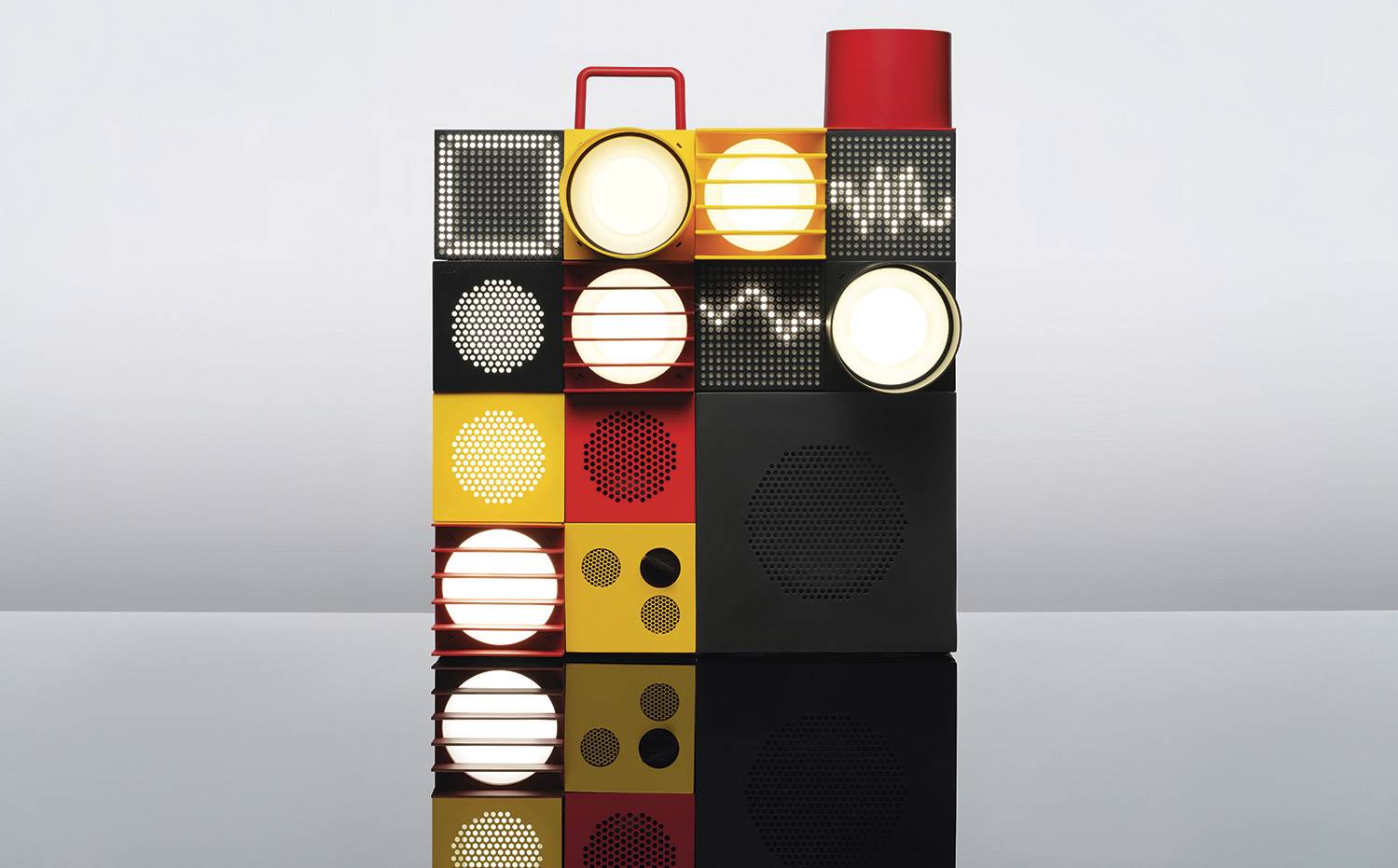 Sistema de sonido Frekvens, diseñado por Teenager Engineering. 