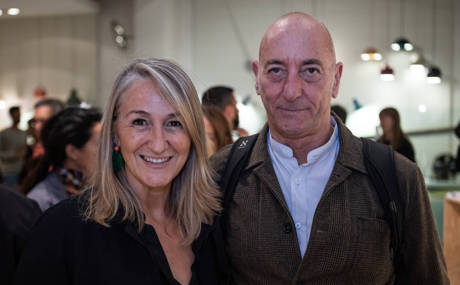 Soledad Lorenzo y Joan Gomis.. Soledad Lorenzo, directora de la revista Arquitectura y Diseño junto a Joan Gomis de MISUI.