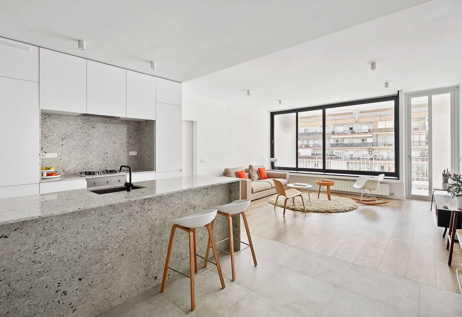 Apartamento Villarroel, por Raúl Sánchez Arquitectos. 