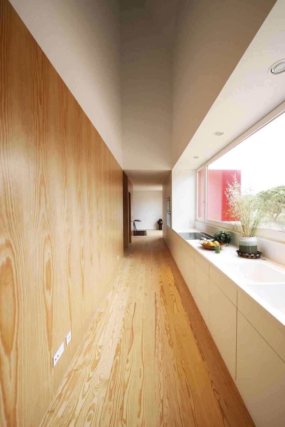House 3000, por Luís Rebelo de Andrade.