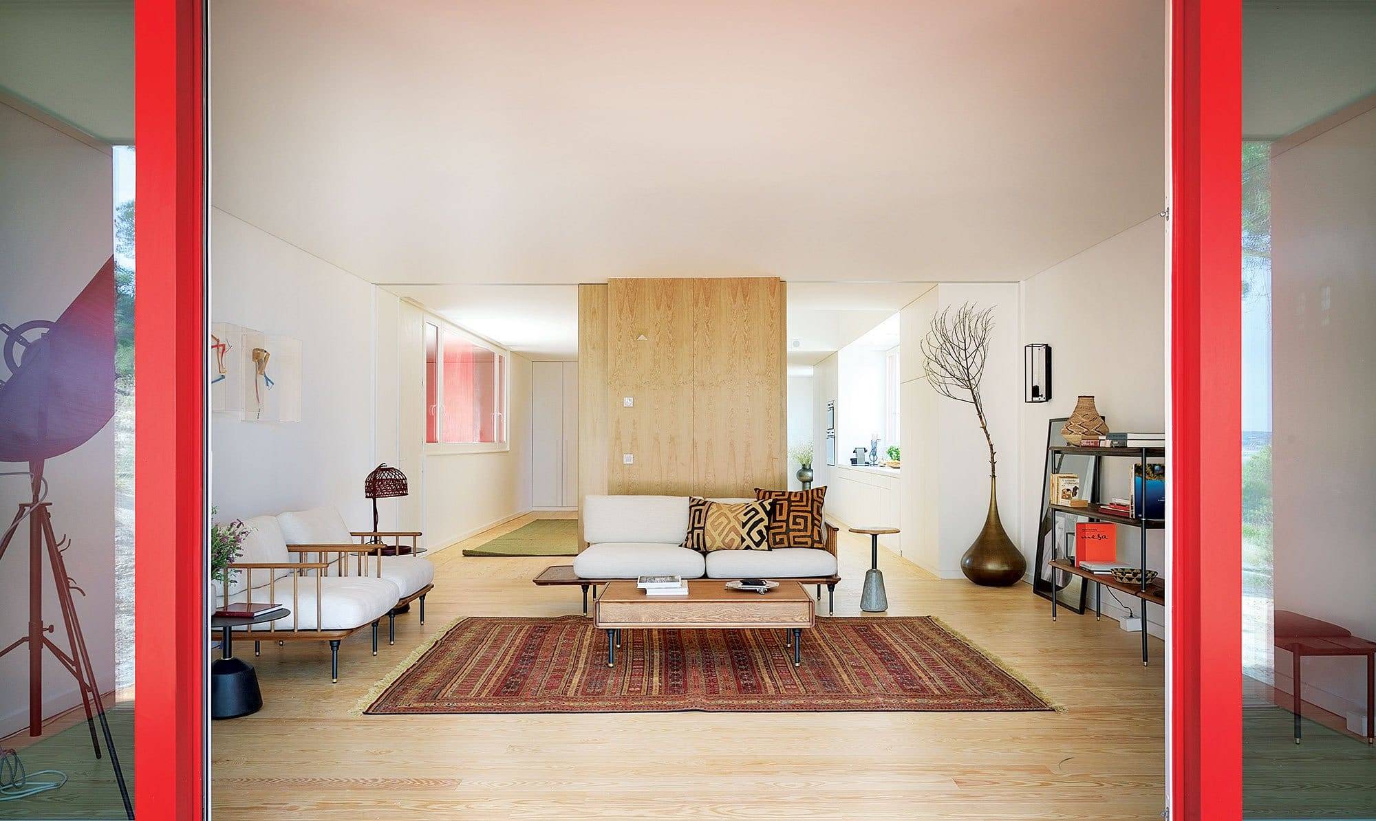 House 3000, por Luís Rebelo de Andrade.