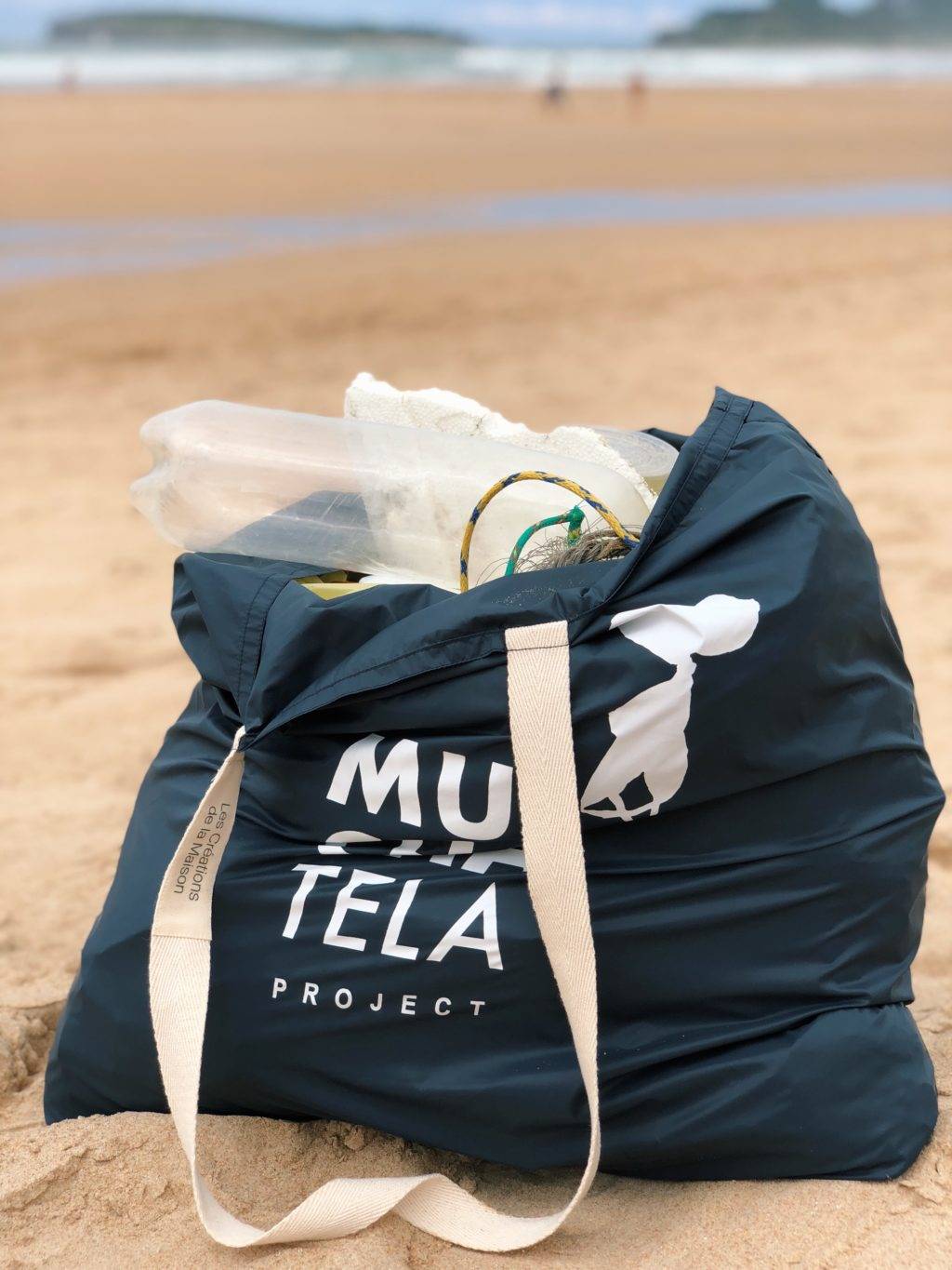 Tote bag diseño Mucha tela Ecoalf. [05] Una bolsa hecha de residuos
