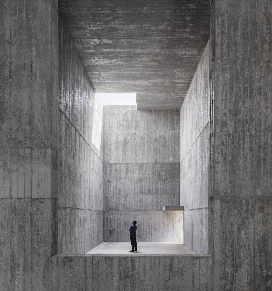 El conjunto de hormigón está construido en un lenguaje simple y puro. Saya Park, en Corea del Sur, Carlos Castanheira y Álvaro Siza
